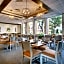Holiday Inn Westbury-Long Island by IHG