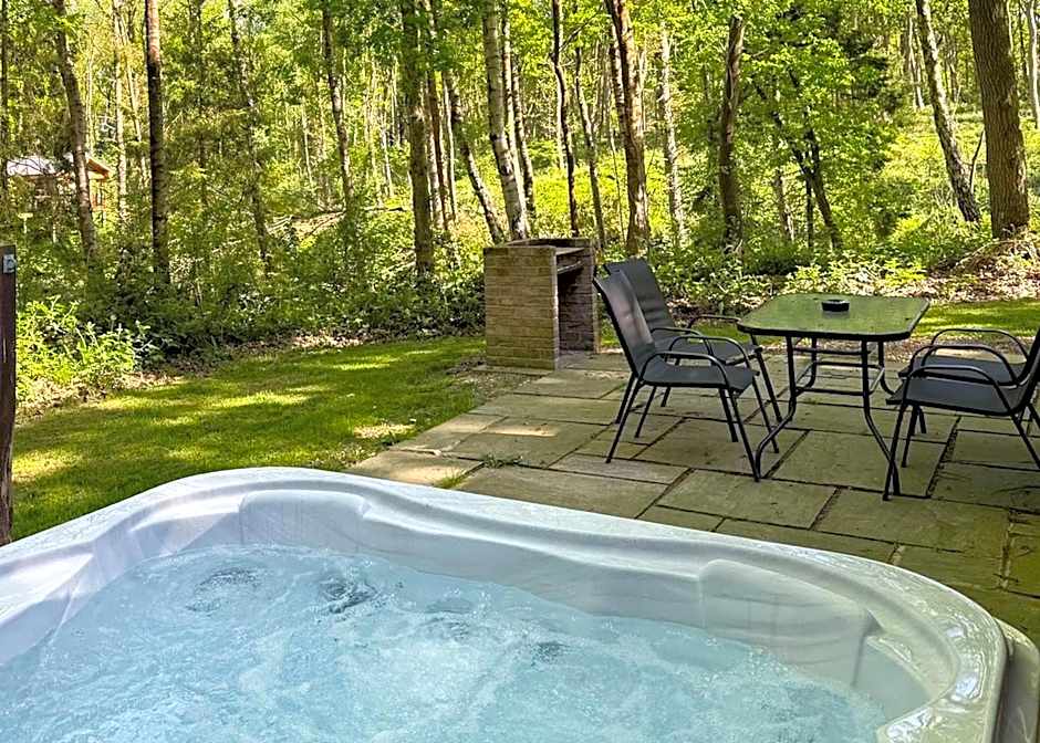 Woodland Park Lodges