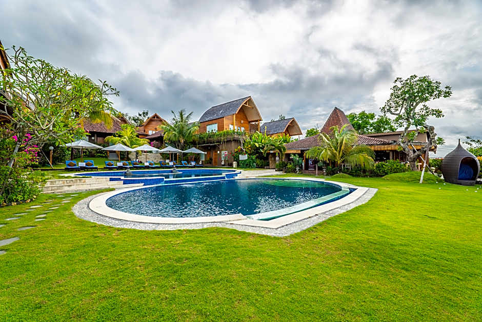 De Sapphire Cliff Villa by Danapati