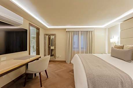Gran Class King Size Bed