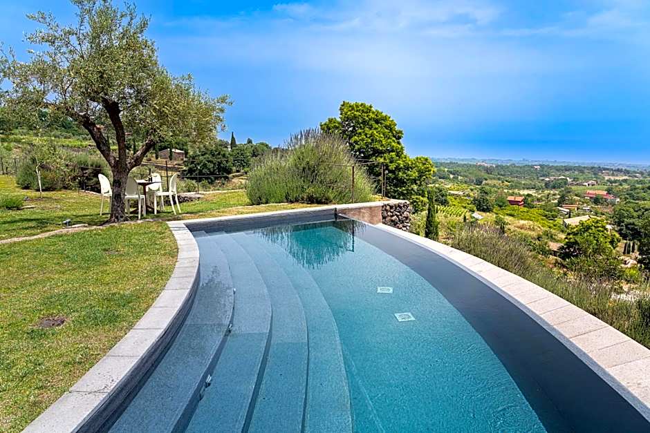 Monaci delle Terre Nere