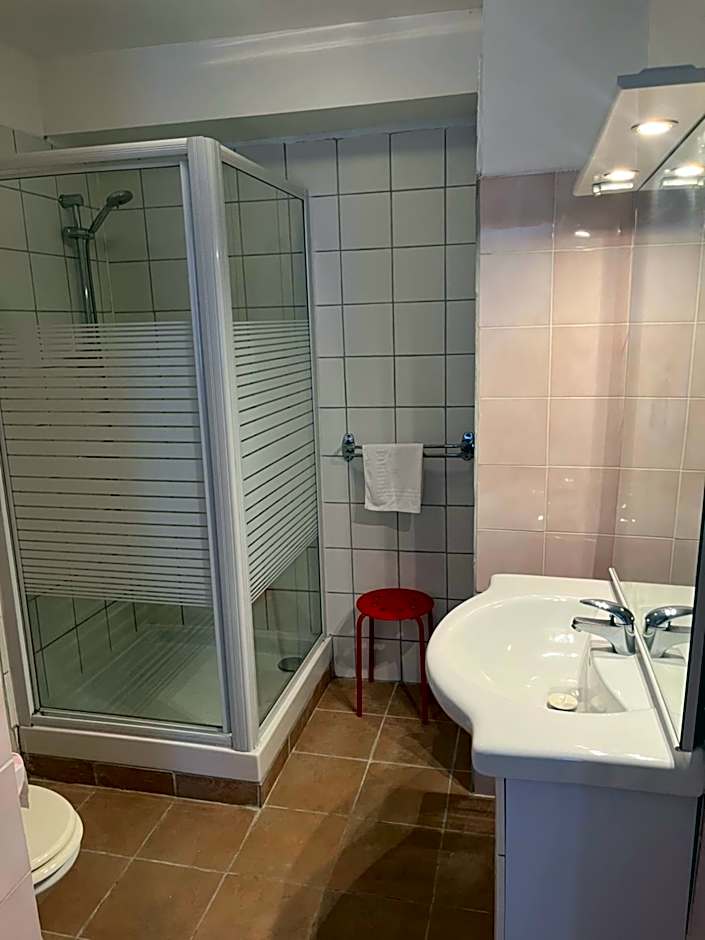 Hôtel Restaurant Douce France