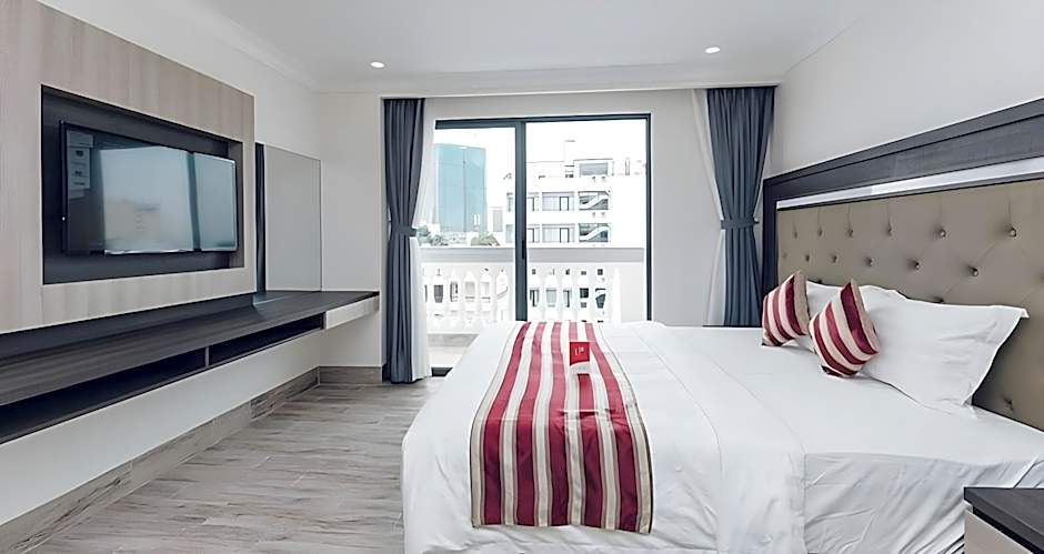 Seven Seas Hotel and Apartment