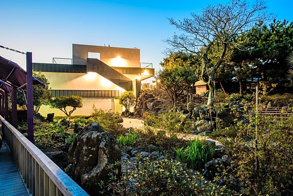 Visbyjeju&palmvillage