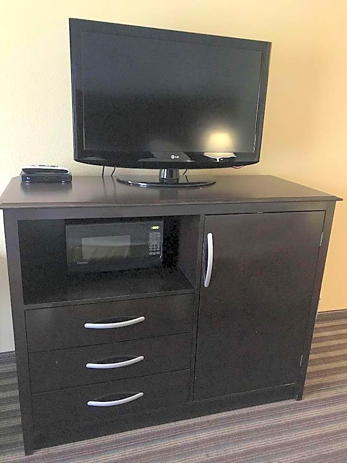 Best Western Plus Goodman Inn & Suites