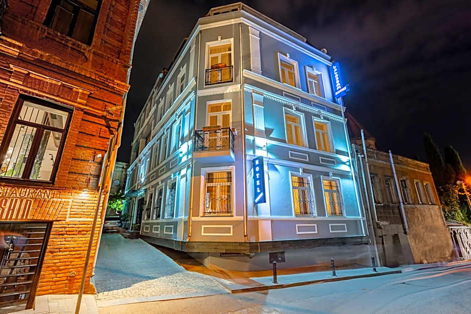 Sharden Hotel