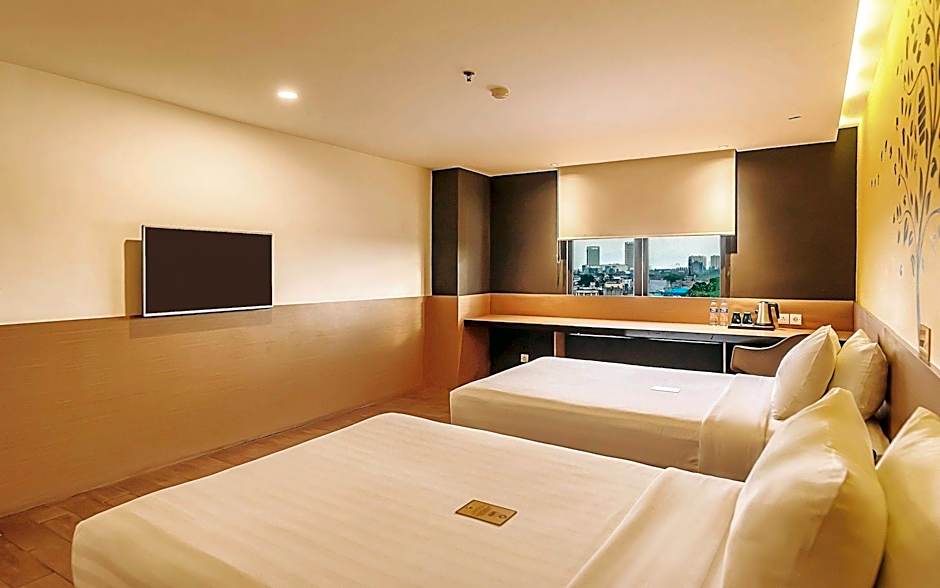 Yellow Bee Tangerang