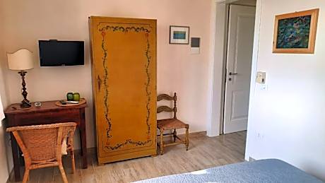 Double or Twin Room with Sea View