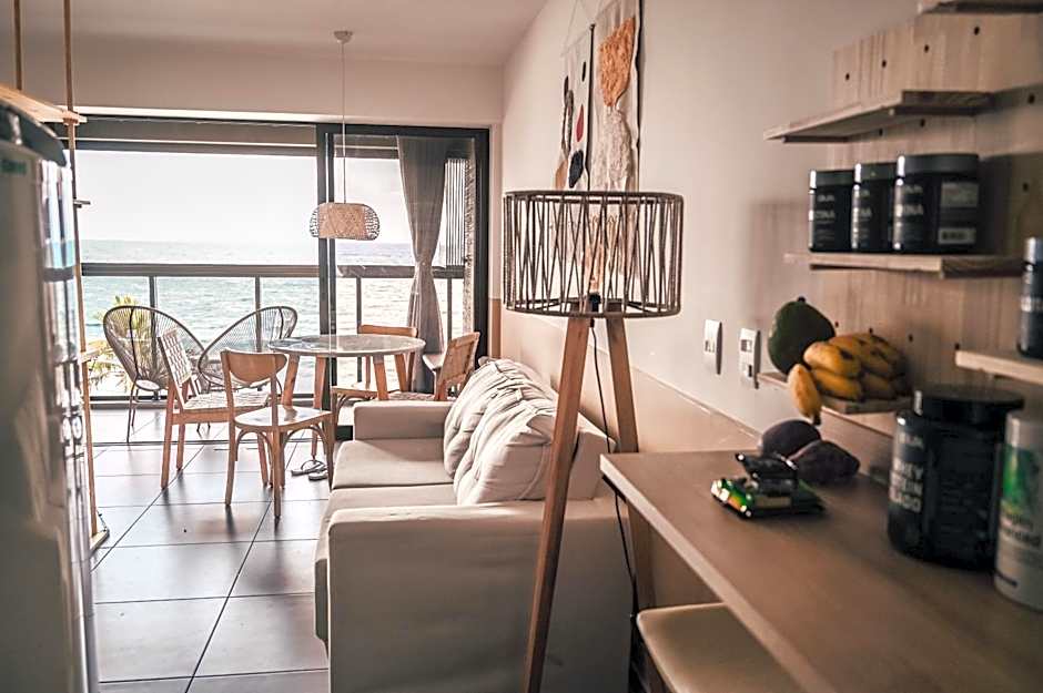Loft beira-mar com frente e vista para o mar
