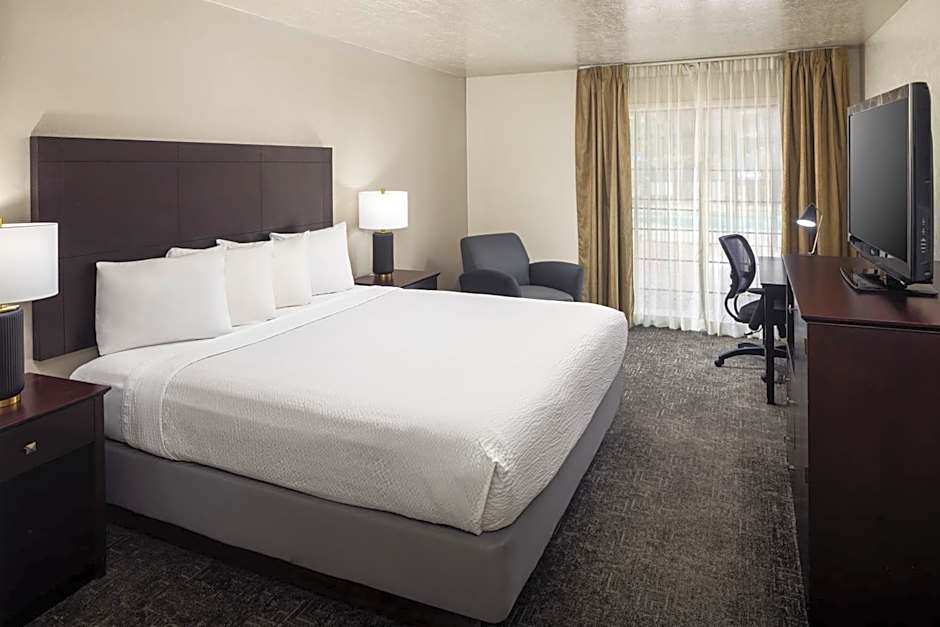 Wyndham Tucson Airport & Conference Center