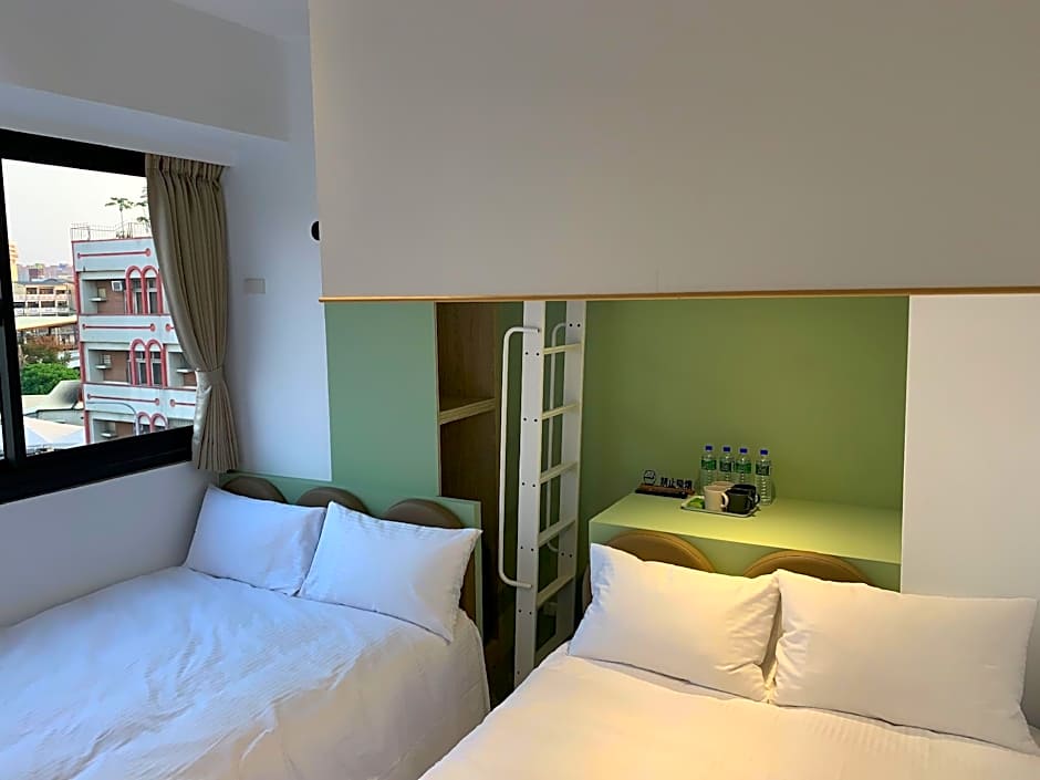 Photo 1 of 5 of Quadruple Room with Bathroom