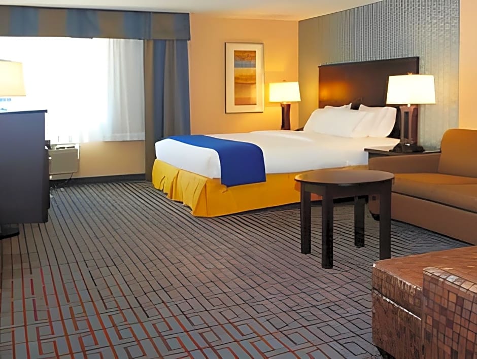 Holiday Inn Express & Suites Los Angeles Downtown West By IHG