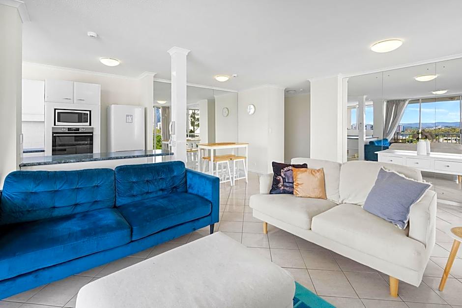 Moorings On Cavill Surfers Paradise