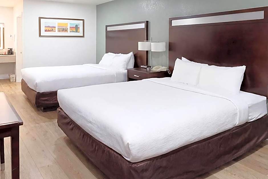 Quality Inn Holbrook near Petrified Forest