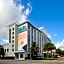 Hotel Dello Fort Lauderdale Airport, Tapestry Collection by Hilton