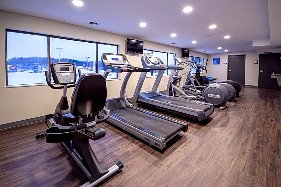 Days Inn & Suites by Wyndham Wisconsin Dells
