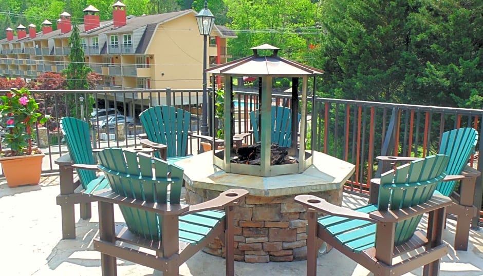 Baymont by Wyndham Gatlinburg On The River