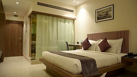 Deluxe Triple Room - Complimentary shuttle pickup and drop to Sai Baba Temple