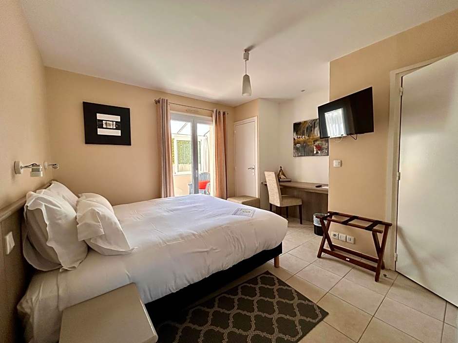 BRIT HOTEL Lannion-Perros Guirec