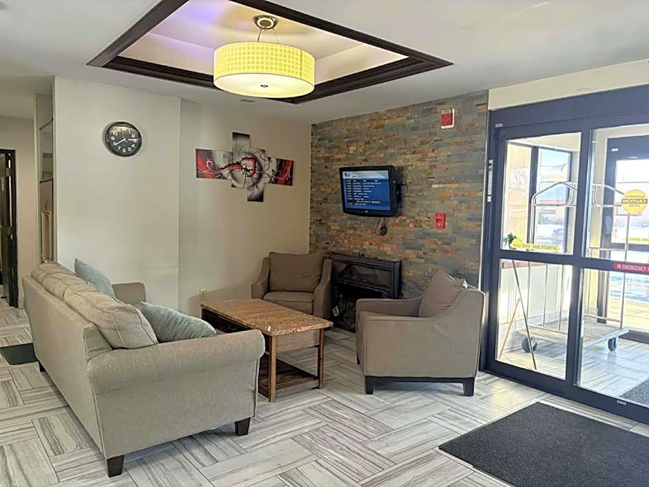 AmericInn by Wyndham Holland MI