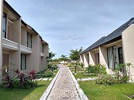 Ladda Bay Village