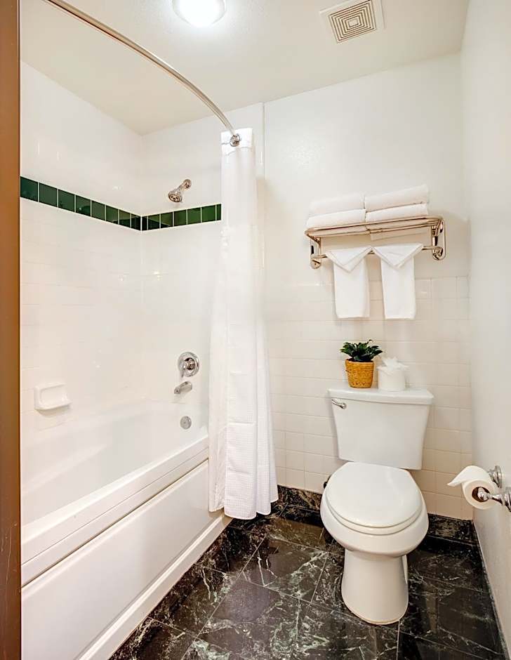 Ayres Suites Diamond Bar