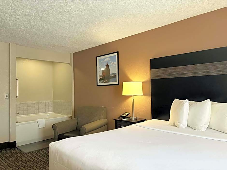 AmericInn by Wyndham Holland MI