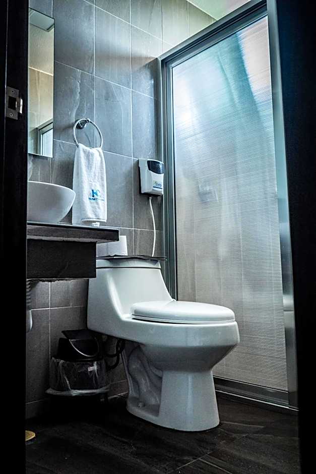 HOTEL CAREYES