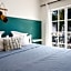 Spacious King Room near Beach & Quinta