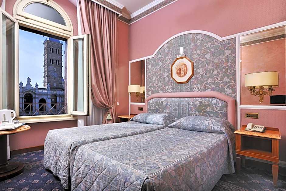 Hotel Mecenate Palace