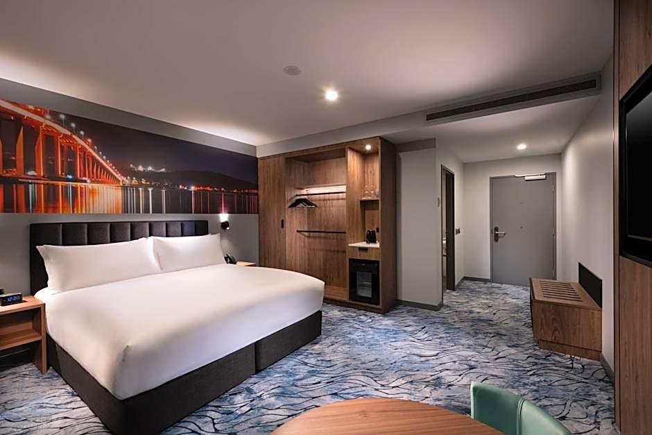 DoubleTree by Hilton Hobart