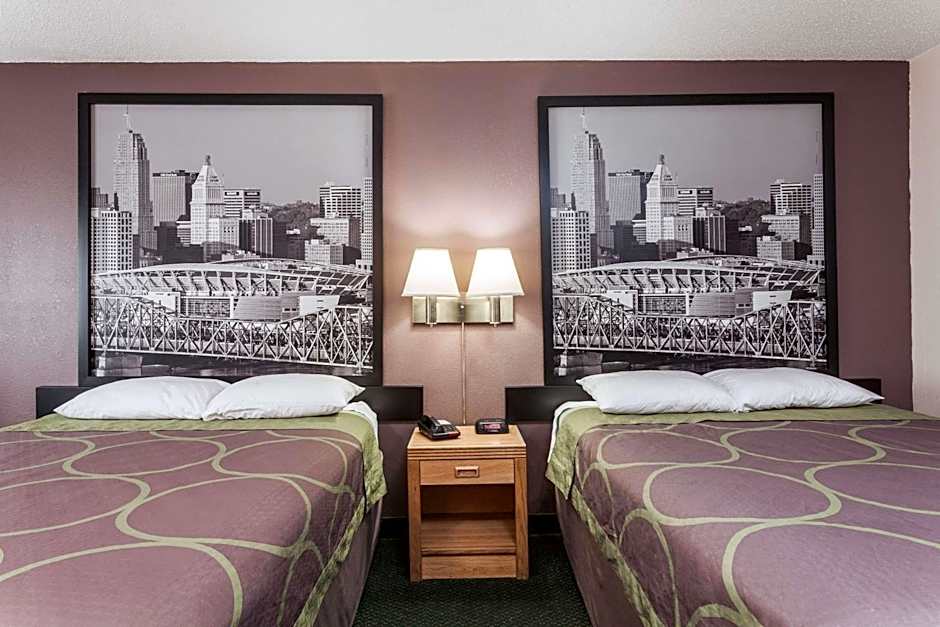 Super 8 by Wyndham Carrollton