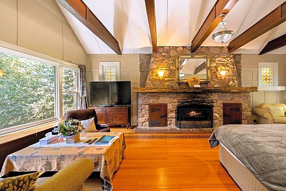 Arnica Views Summit Retreat