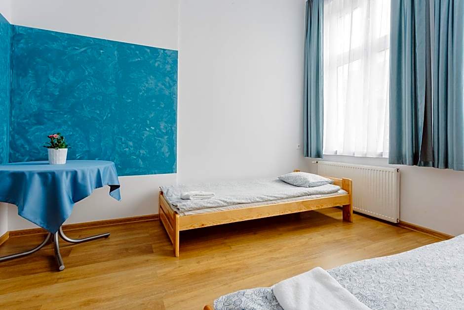 Hostel Tara