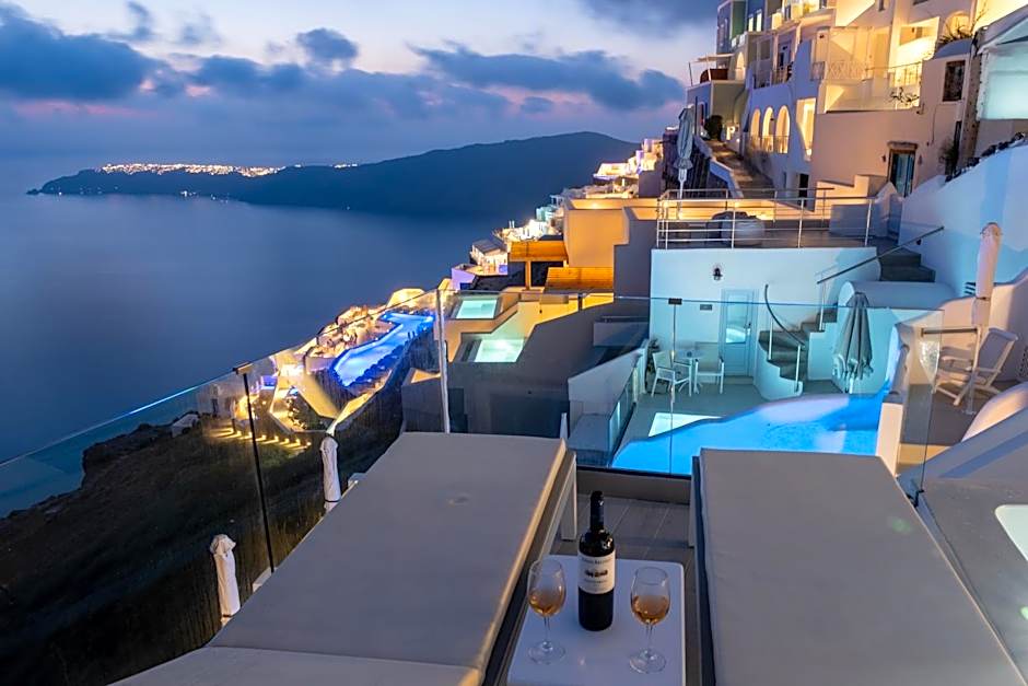 Anemos Cave Suites