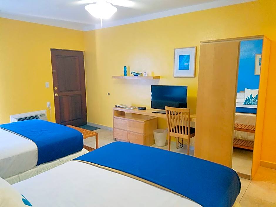 Flamingo Bay Hotel & Marina