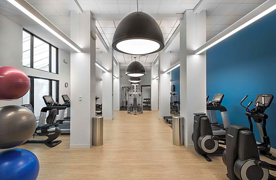 Hilton Orlando Buena Vista Palace Disney Springs Area