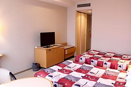 Standard Twin Room - Non-Smoking