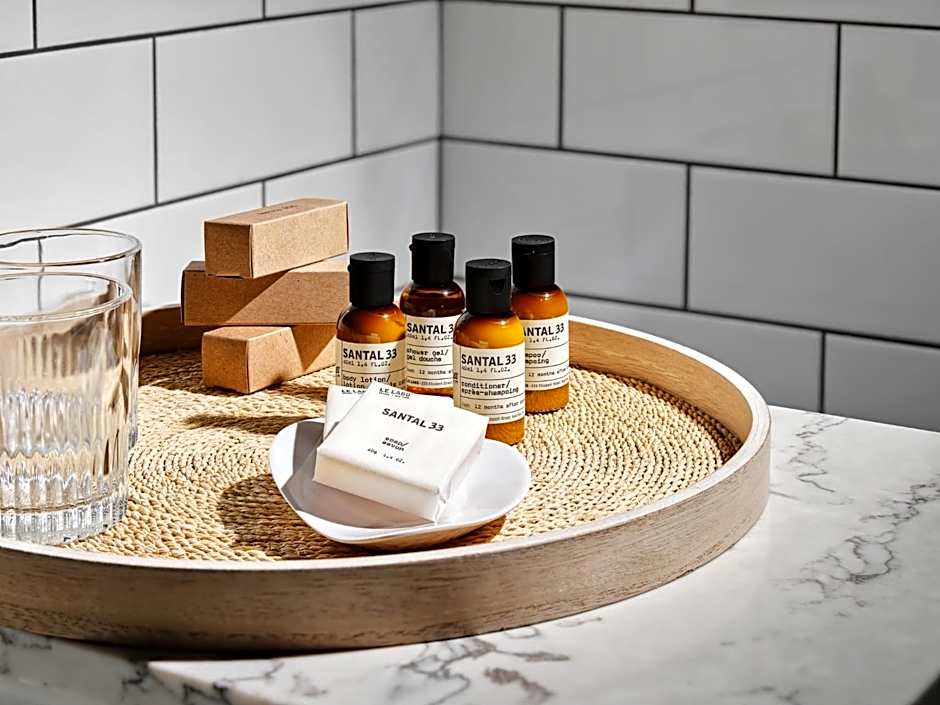 The Metcalfe by Gray Collection