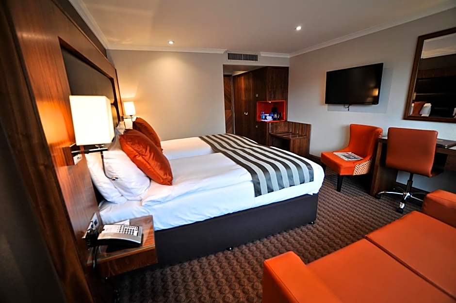 Frensham Pond Country House Hotel & Spa