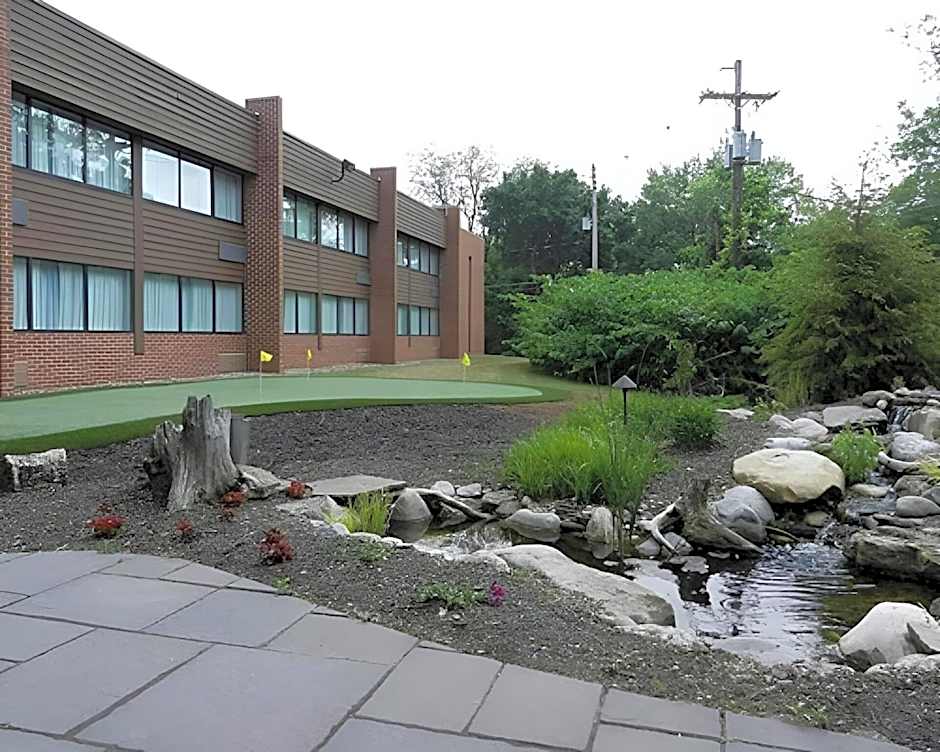 Quality Inn & Suites Altoona