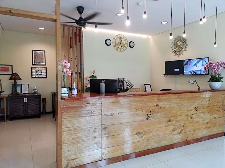 OYO 90883 Pavilion Inn Hotel