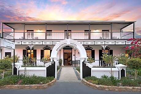 Swartberg Hotel, Cork Tree Collection