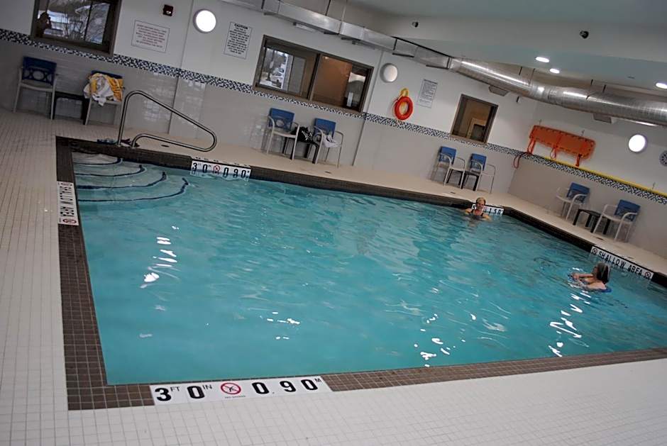 Days Inn & Suites by Wyndham Lindsay