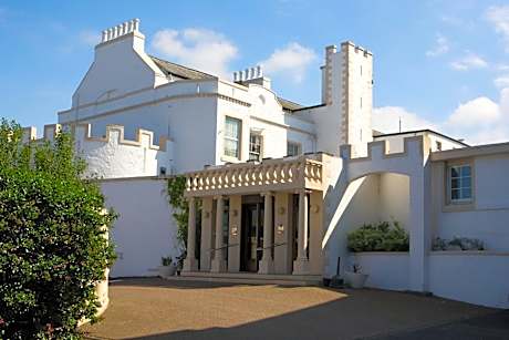 North West Castle Hotel