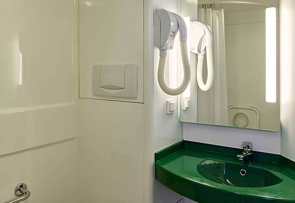 B&B HOTEL Paris Nord 2 CDG Aeroport