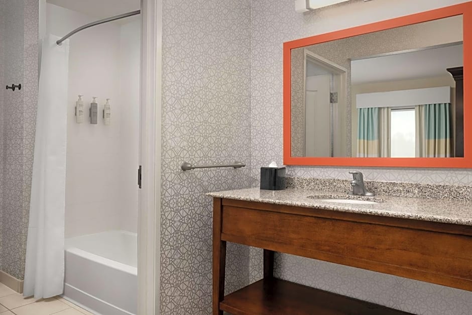 Hampton Inn & Suites Huntsville Research Park Area