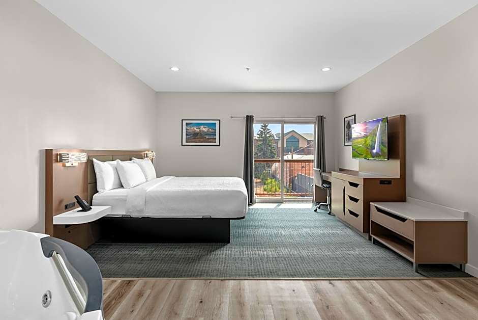 Sandpoint Hotel & Suites Downtown