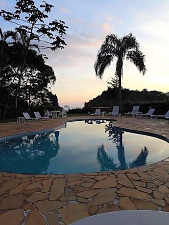 Chalé Praia Boiçucanga wi fi piscina Village Mirante Litoral Norte SP