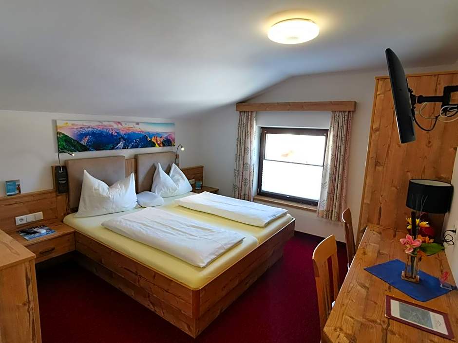 modern&renovated - Hotelpension Oberauer Wagrain